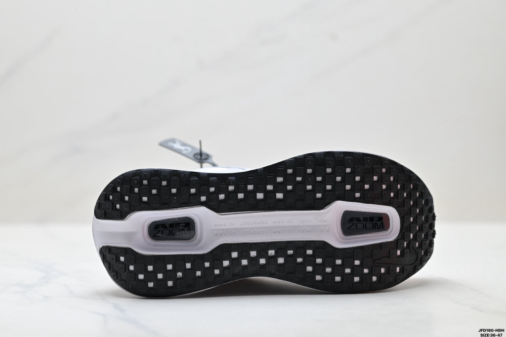 Nike Vomero Premium Low-Top Running Shoe HM5973-606