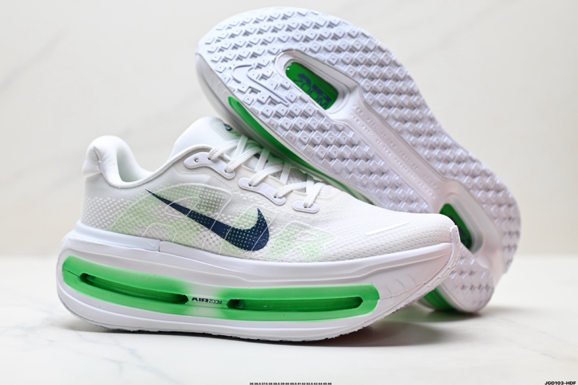 Nike Vomero Premium Low-Top Running Shoe HQ2050-102