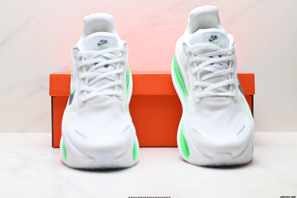 Nike Vomero Premium Low-Top Running Shoe HQ2050-102
