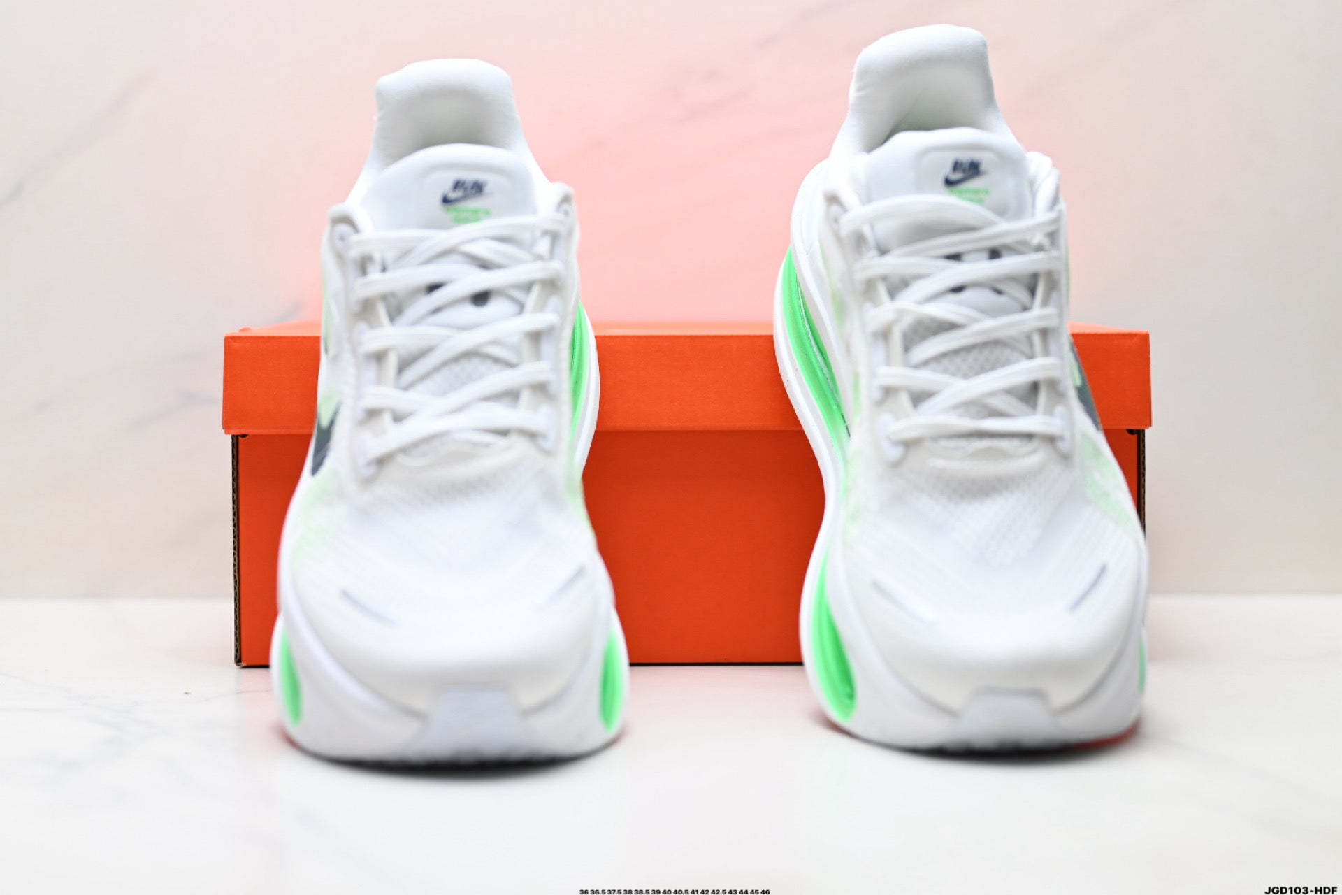 Nike Vomero Premium Low-Top Running Shoe HQ2050-102