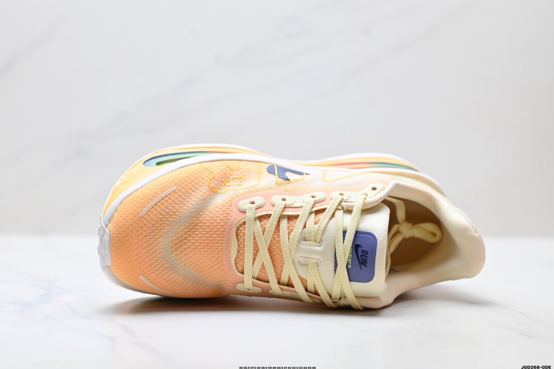 Nike Vomero Premium Low-Top Running Shoe HQ2050-701