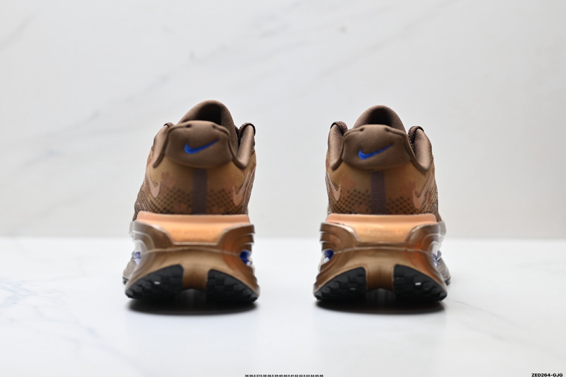 Nike Vomero Premium Low-Top Running Shoe IQ0028-200