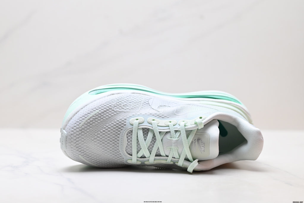 Nike Vomero Premium Low-Top Running Shoe HM5973-300