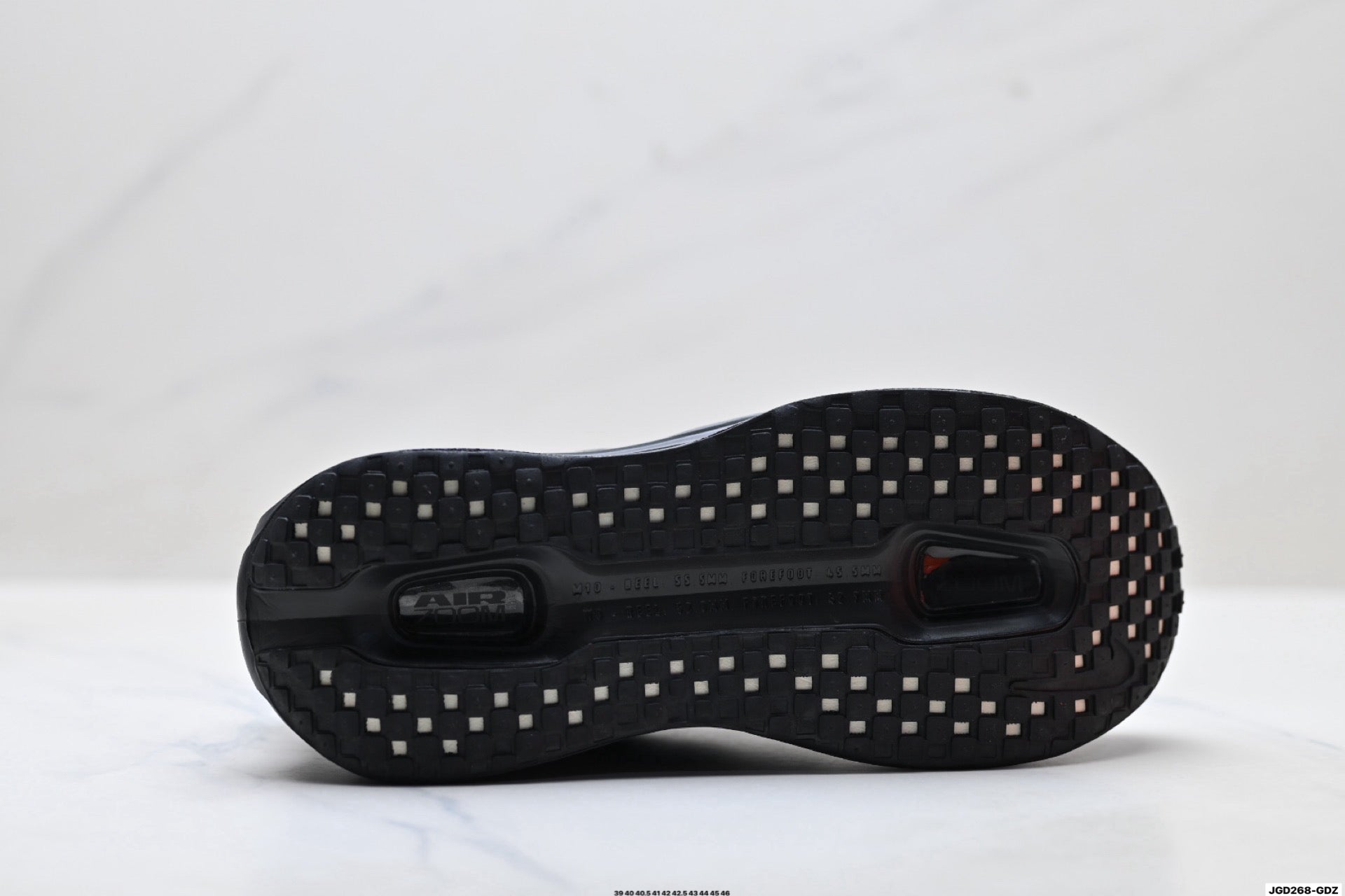 Nike Vomero Premium Low-Top Running Shoe IQ7314-200