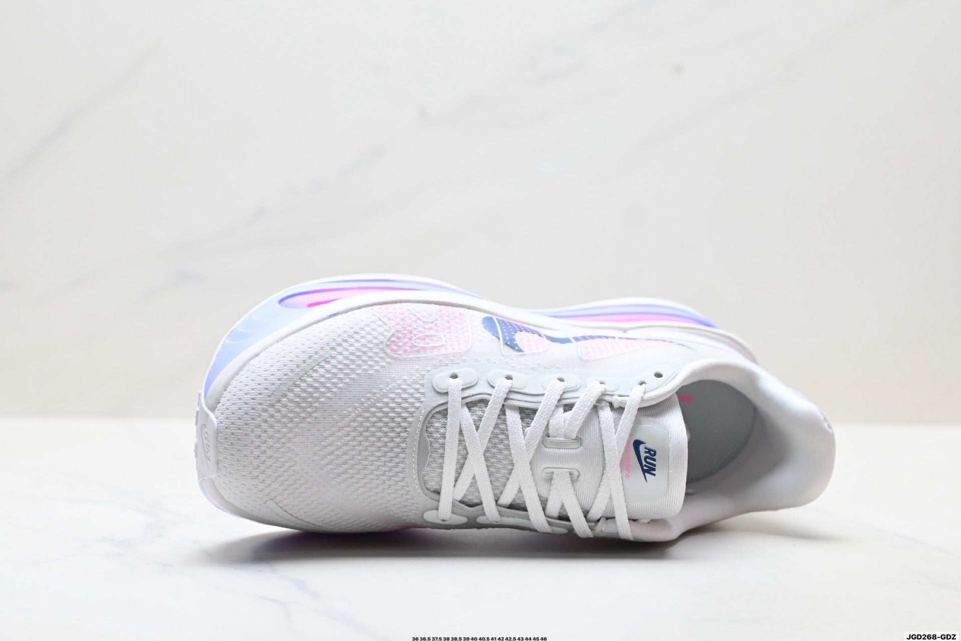 Nike Vomero Premium Low-Top Running Shoe HM5973-400