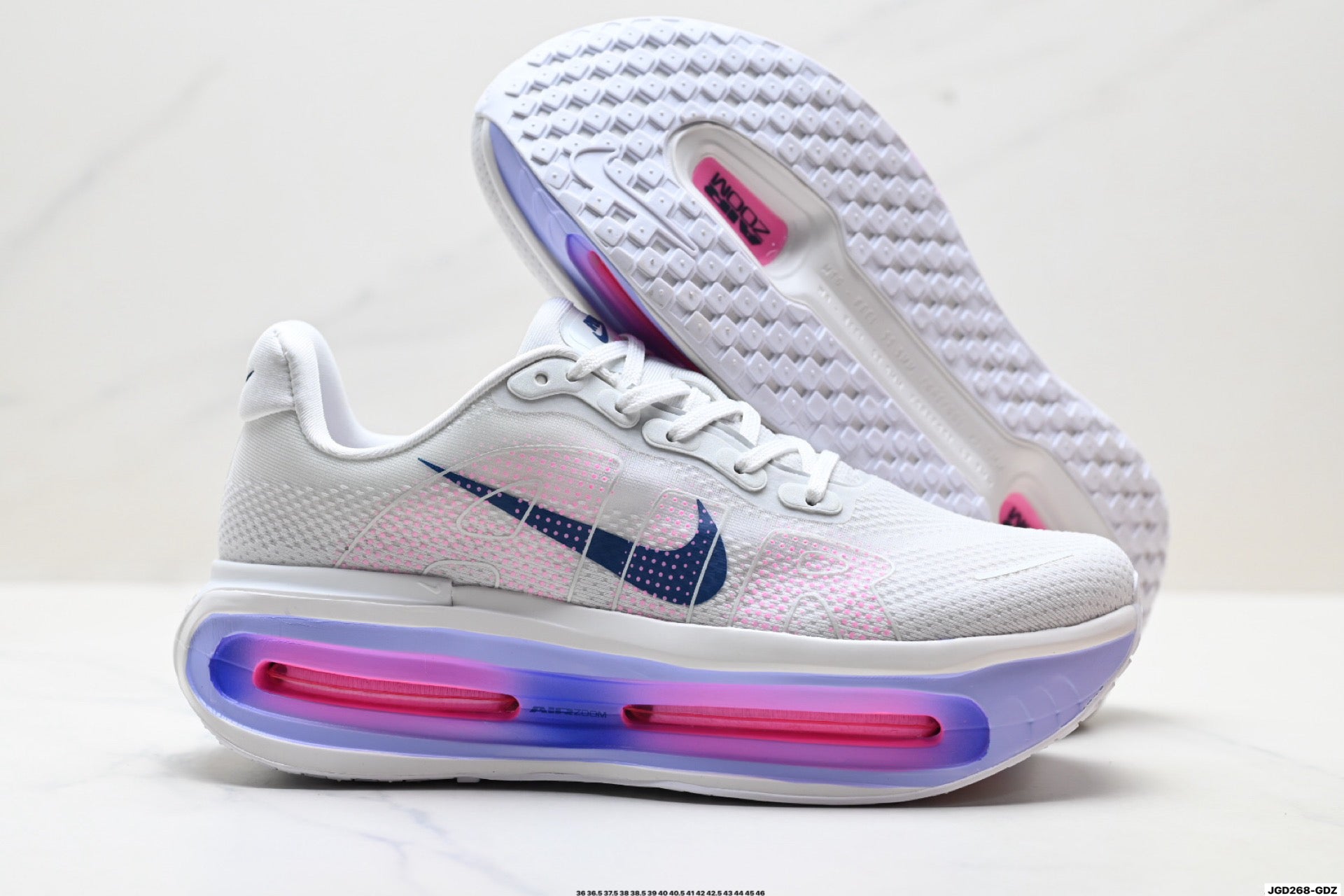 Nike Vomero Premium Low-Top Running Shoe HM5973-400
