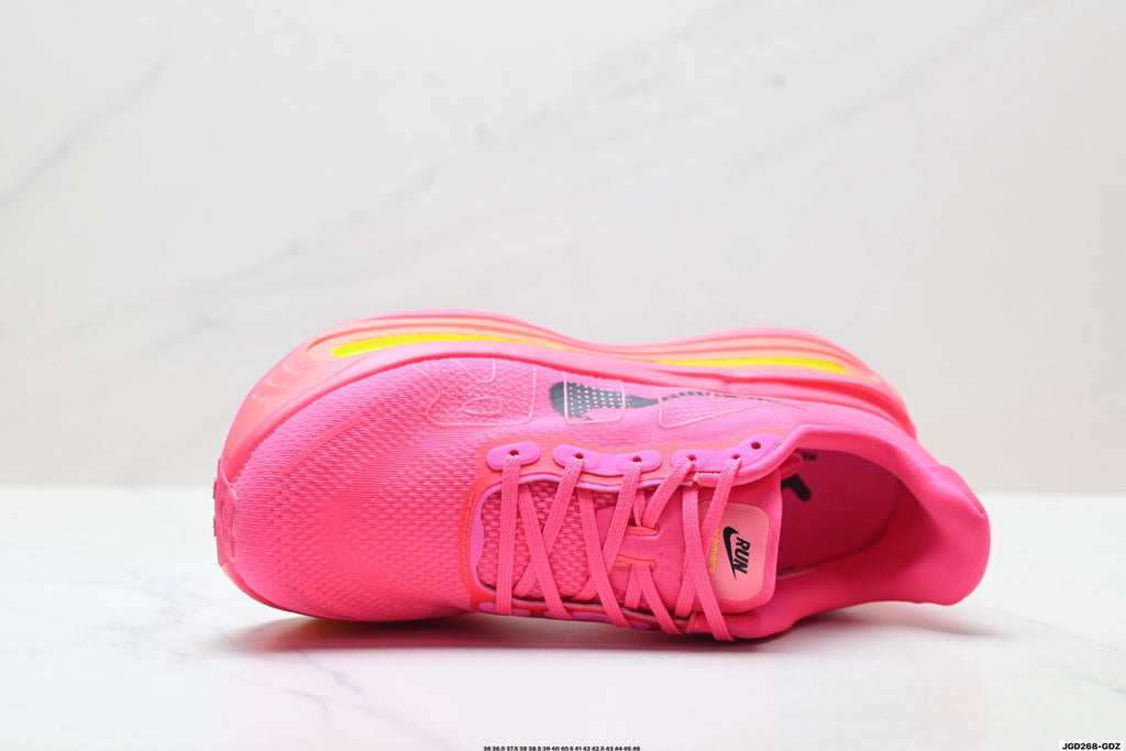 Nike Vomero Premium Low-Top Running Shoe HM5973-603