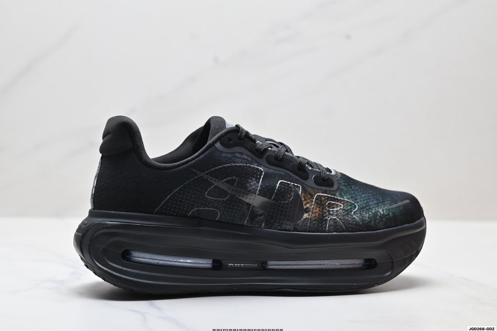 Nike Vomero Premium Low-Top Running Shoe