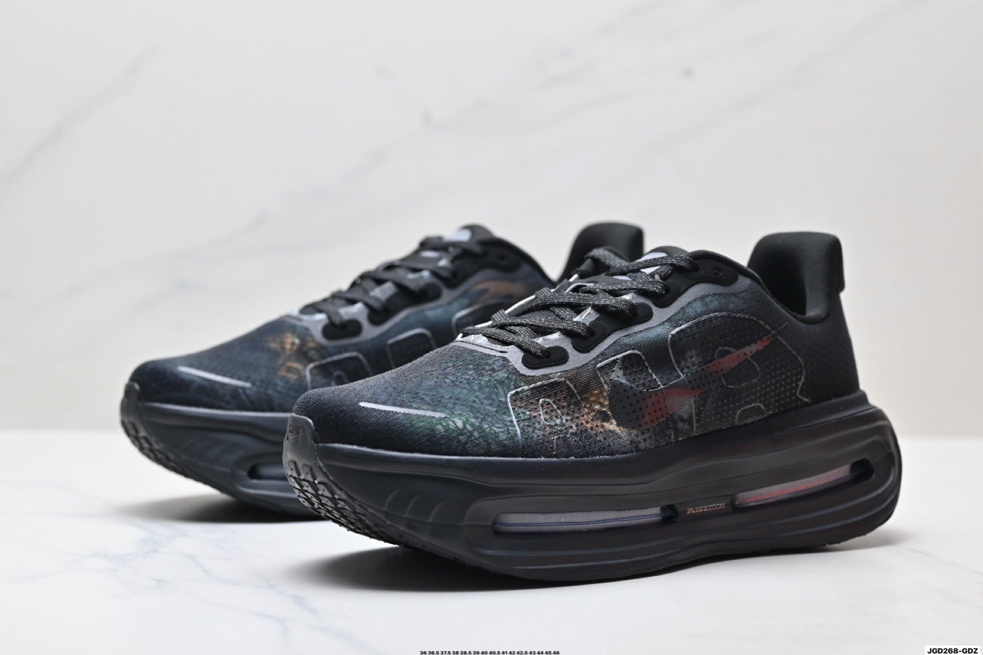 Nike Vomero Premium Low-Top Running Shoe