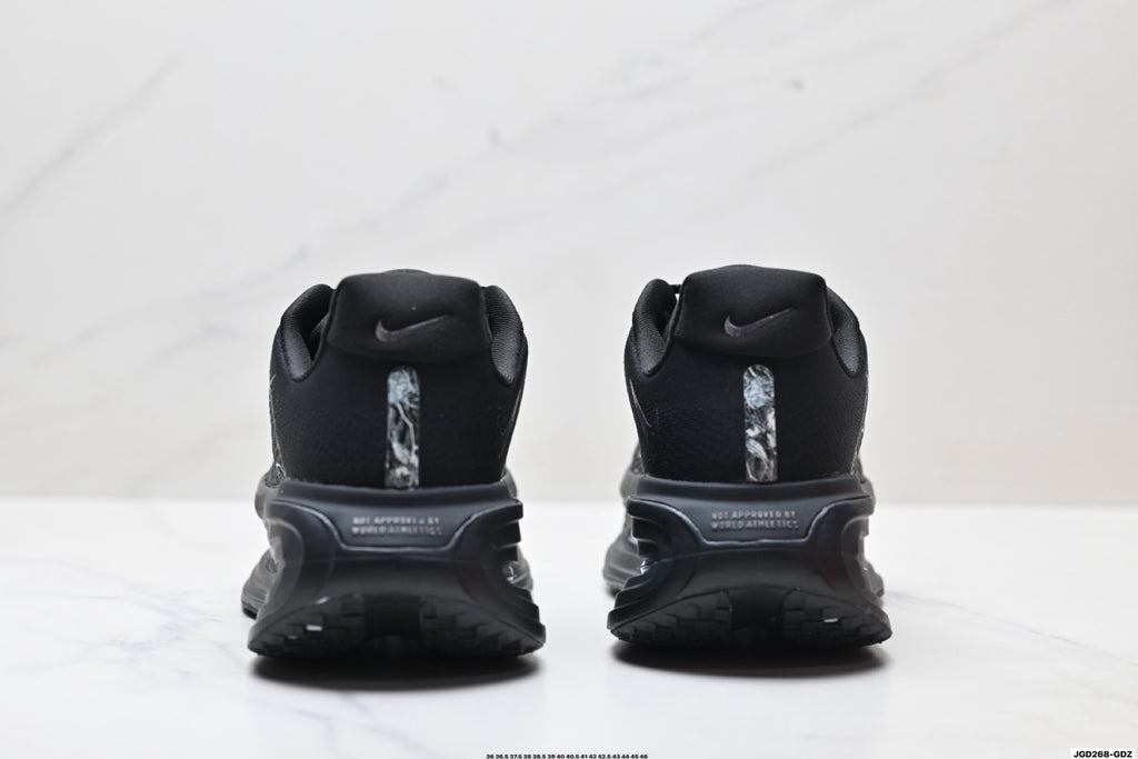 Nike Vomero Premium Low-Top Running Shoe