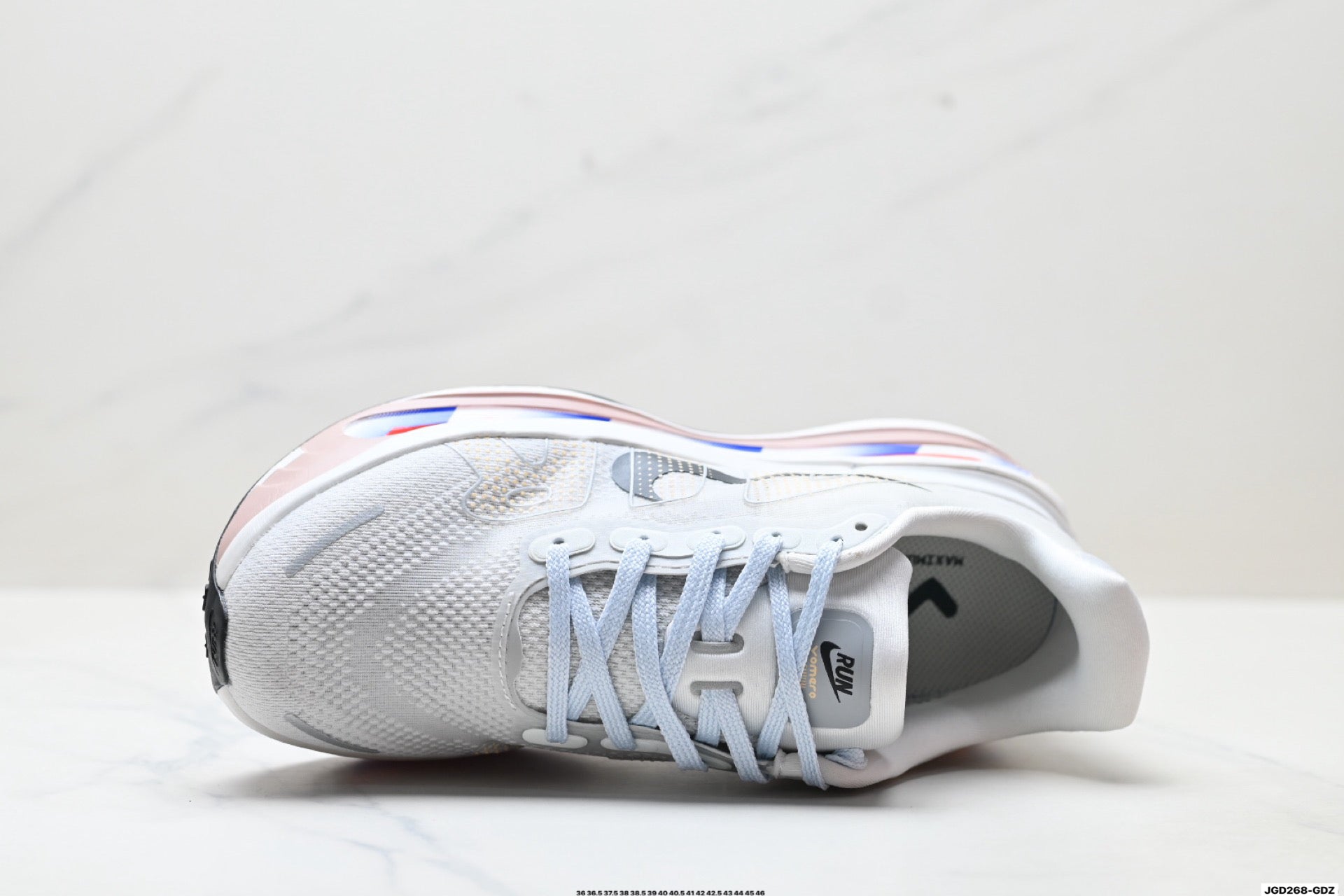Nike Vomero Premium Low-Top Running Shoe II5258-100