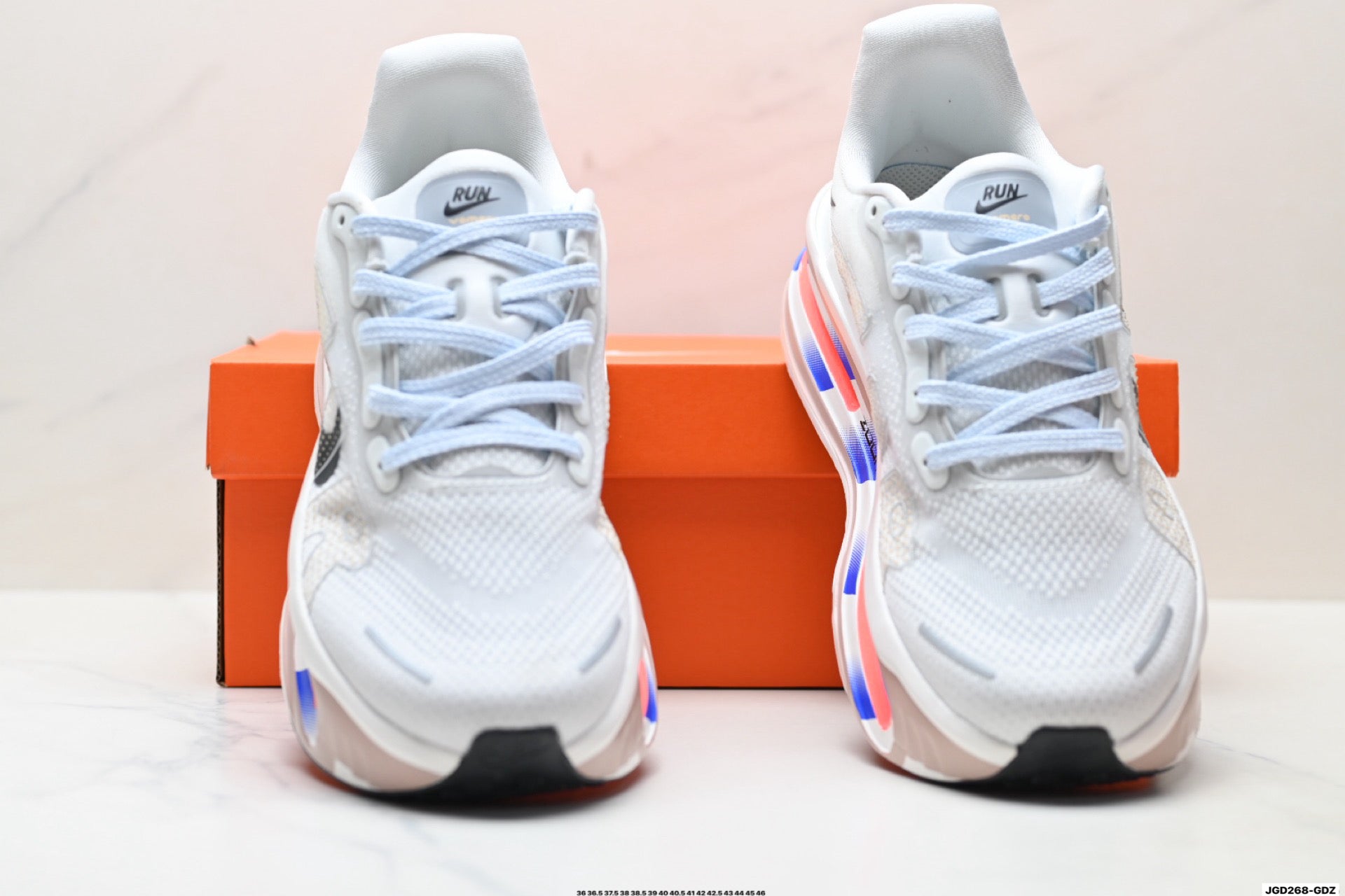 Nike Vomero Premium Low-Top Running Shoe II5258-100