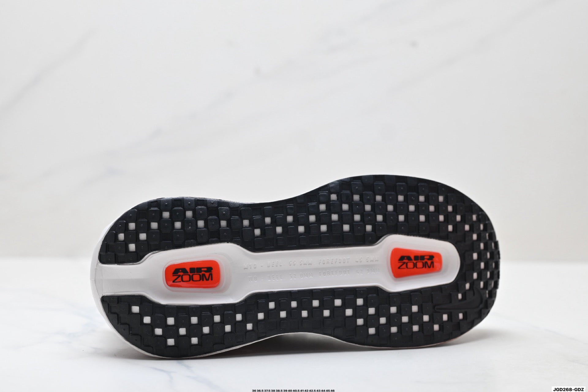 Nike Vomero Premium Low-Top Running Shoe II5258-100