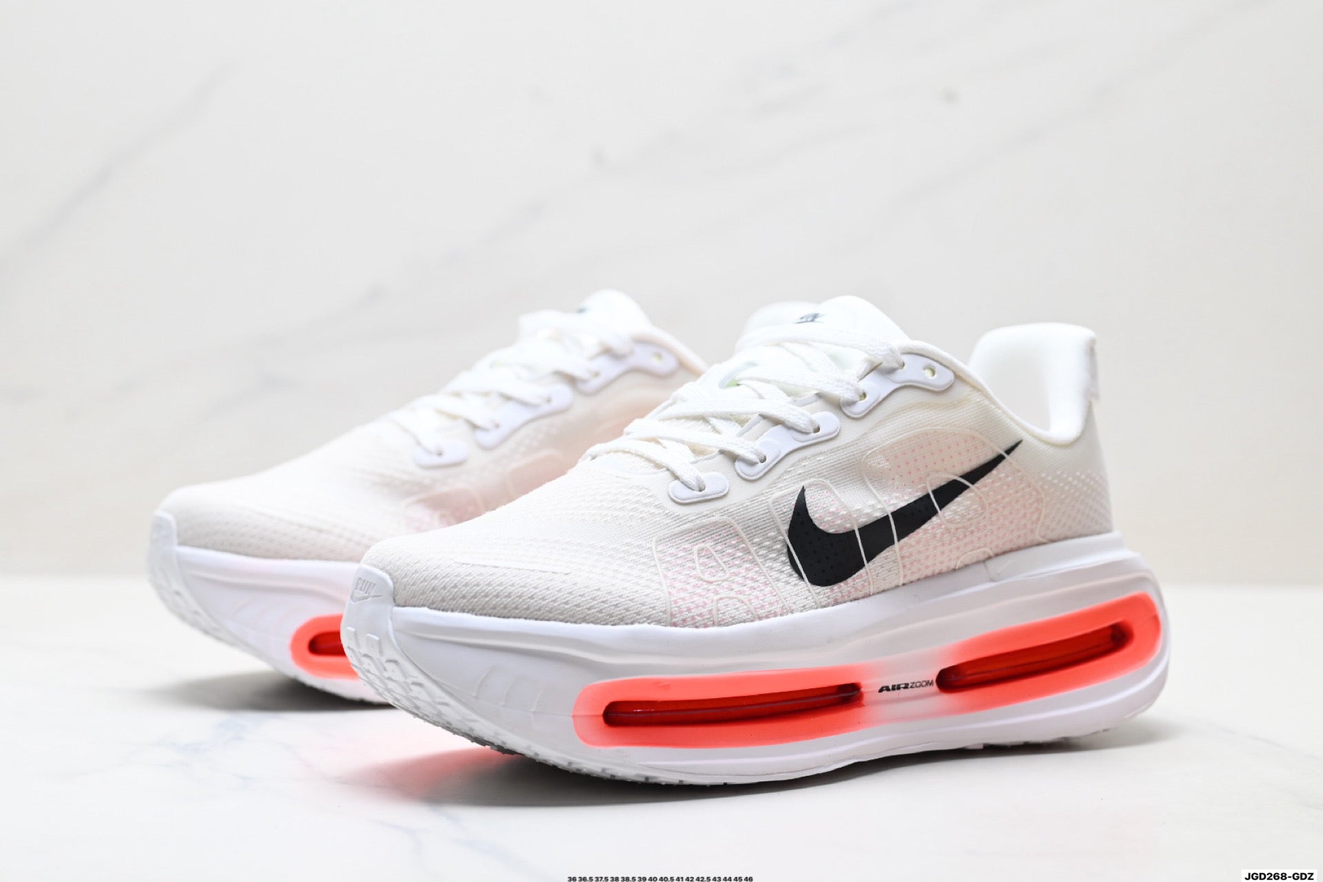 Nike Vomero Premium Low-Top Running Shoe HQ2050-103