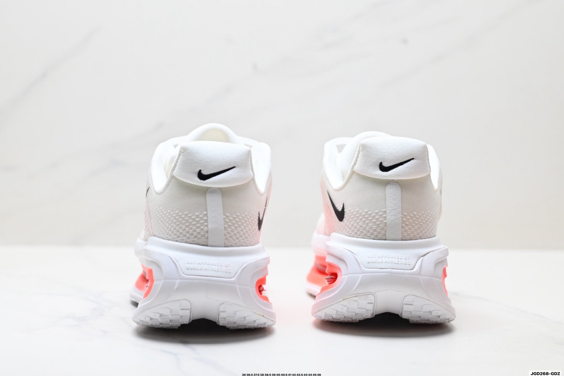 Nike Vomero Premium Low-Top Running Shoe HQ2050-103