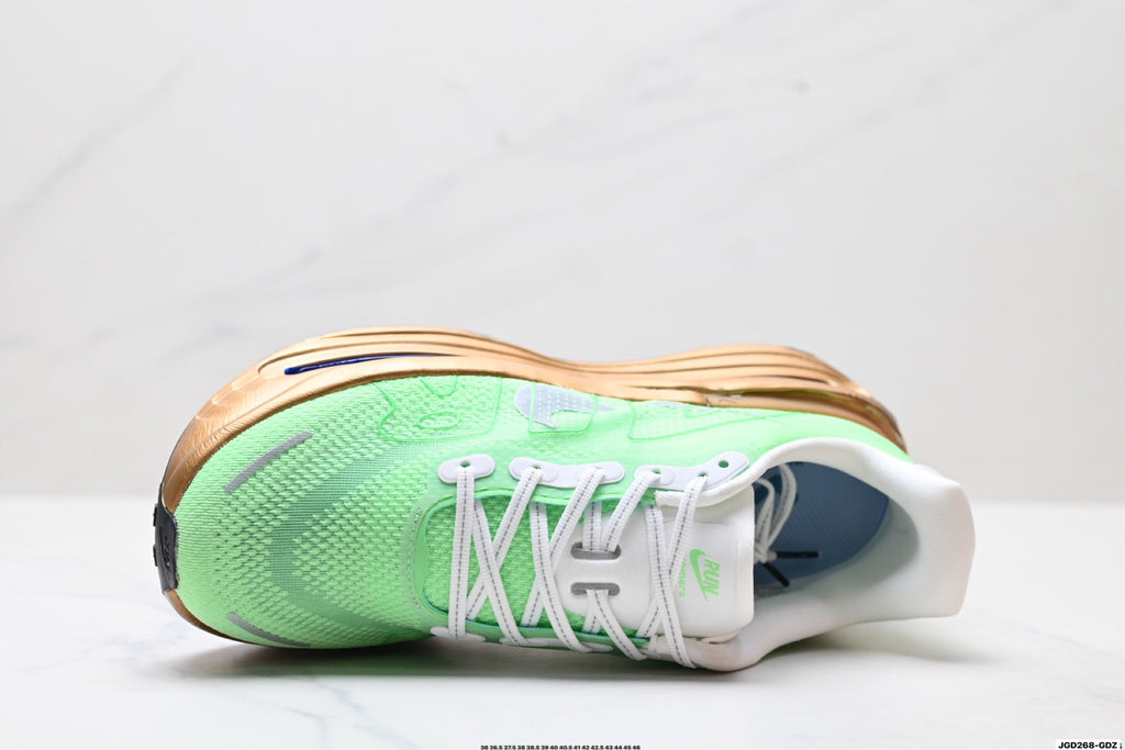Nike Vomero Premium Low-Top Running Shoe