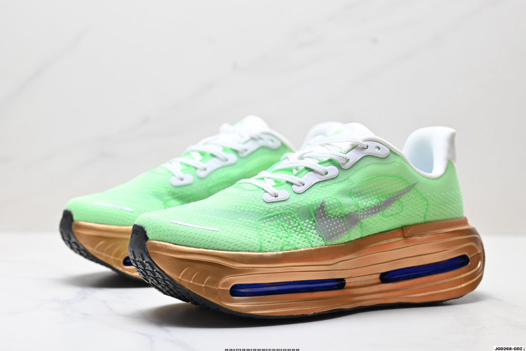 Nike Vomero Premium Low-Top Running Shoe