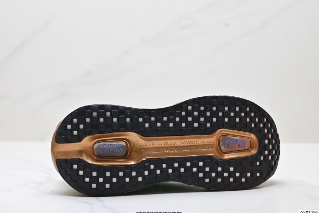 Nike Vomero Premium Low-Top Running Shoe