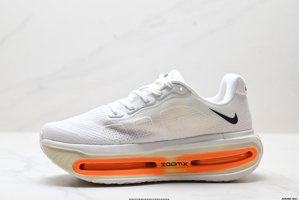 Nike Vomero Premium Low-Top Running Shoe IQ4035-100