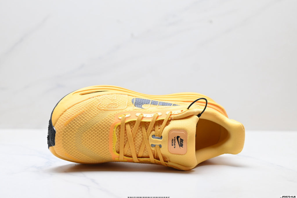 Nike Vomero Premium Low-Top Running Shoe