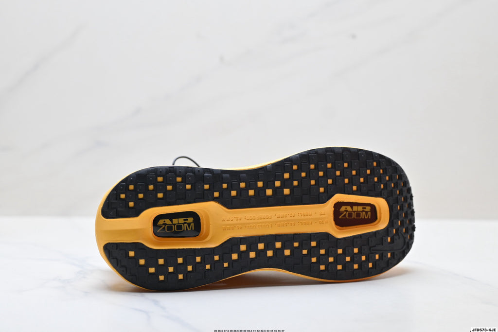 Nike Vomero Premium Low-Top Running Shoe