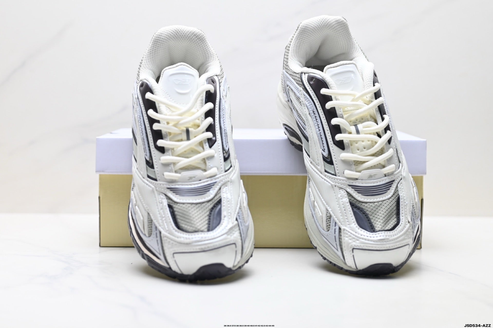 Reebok Premier Road Ultra Men's Low-Top Casual Sneakers 0030705