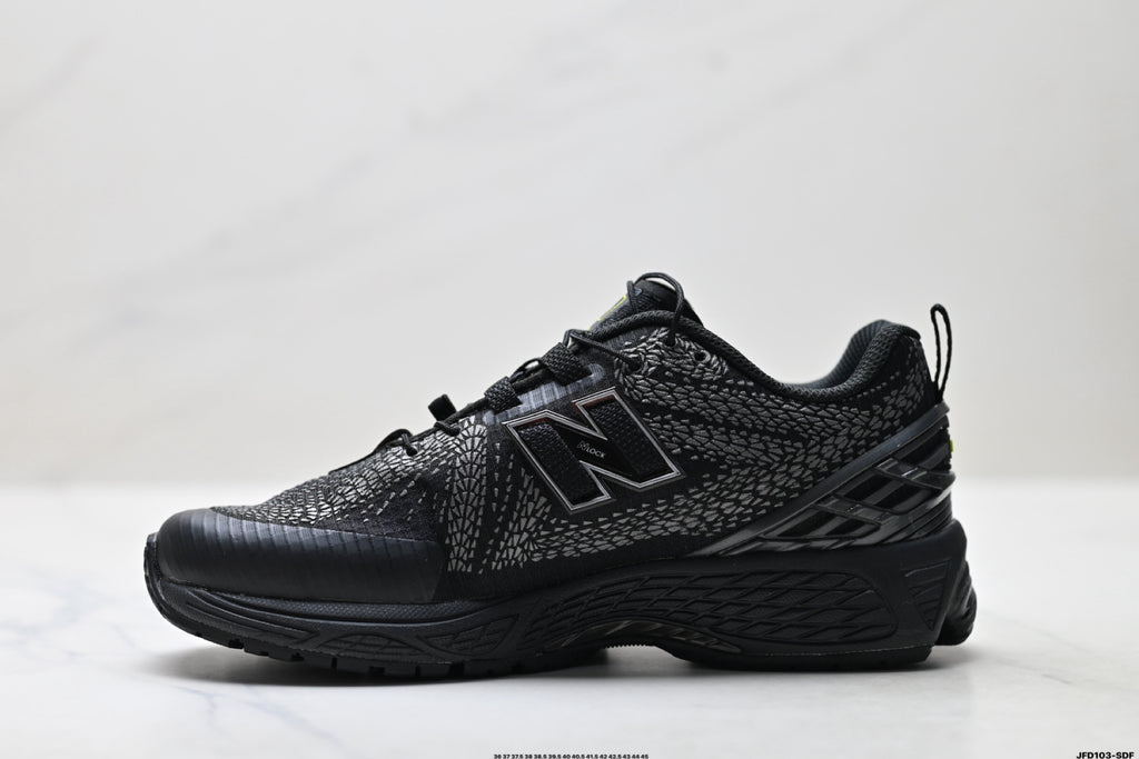New Balance M1906 — Archive Retro Dad Sneaker U19068PN