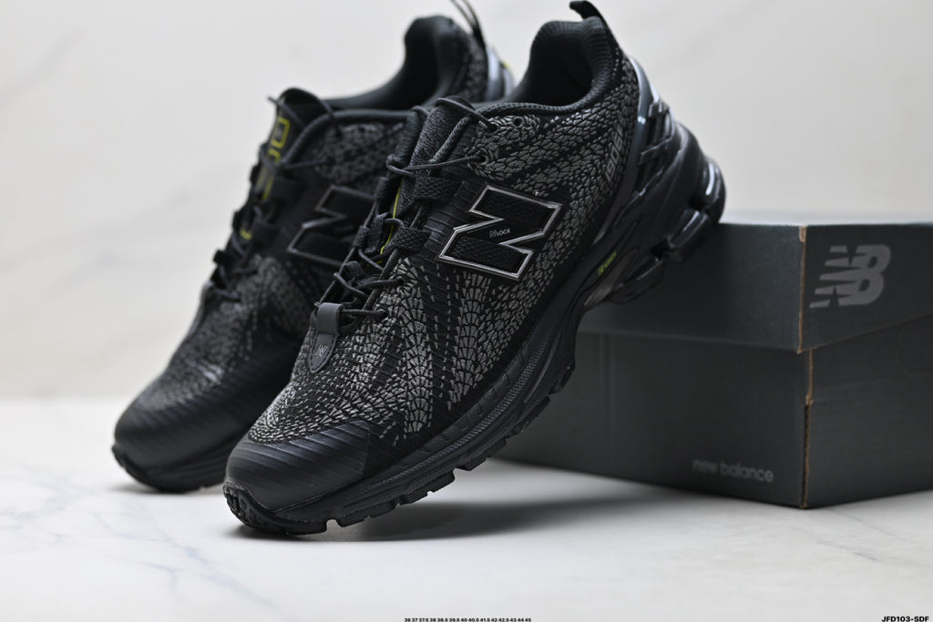 New Balance M1906 — Archive Retro Dad Sneaker U19068PN