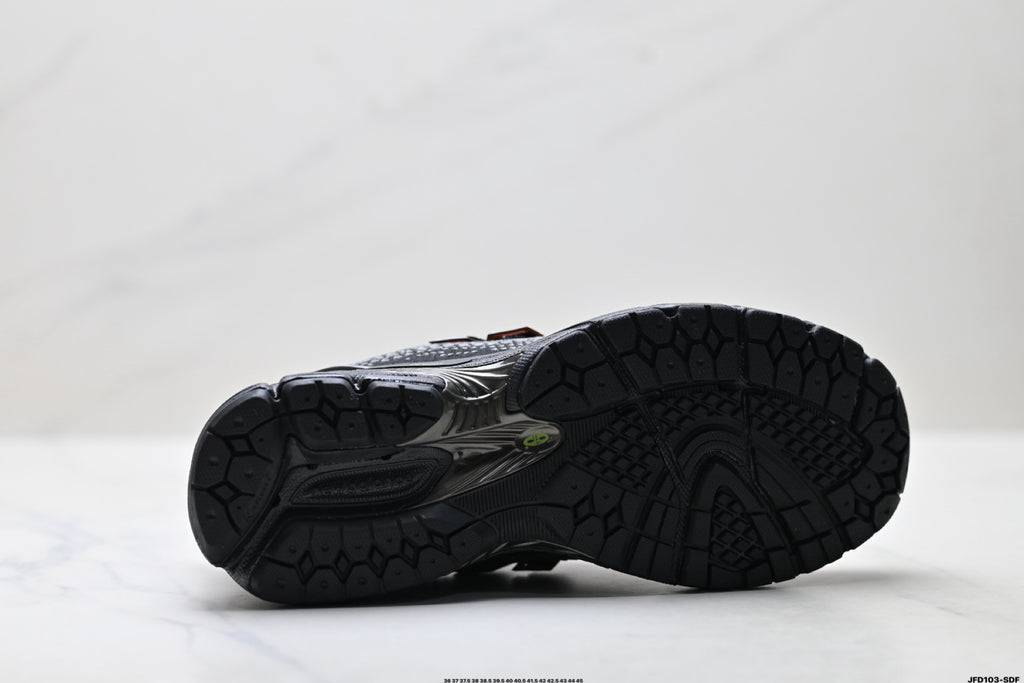 New Balance M1906 — Archive Retro Dad Sneaker U19068PN