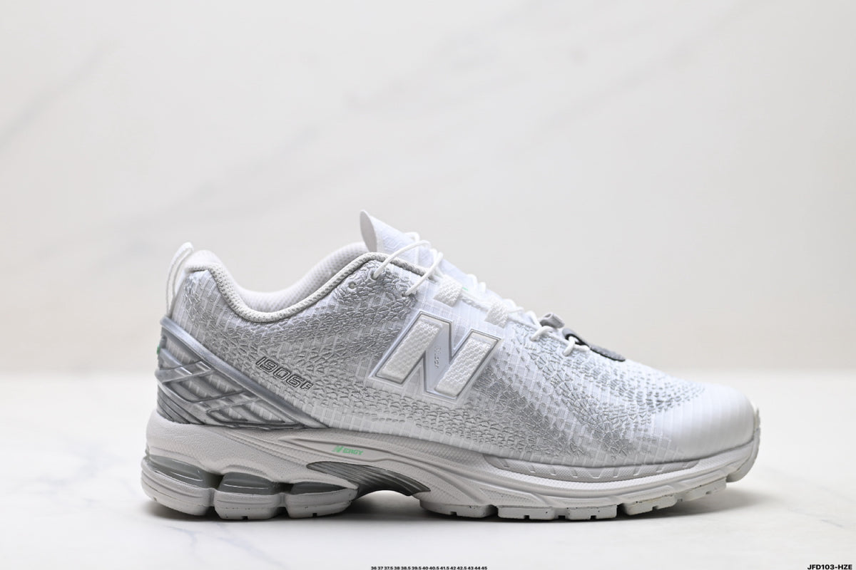 New Balance M1906 — Archive Retro Dad Sneaker U190611X