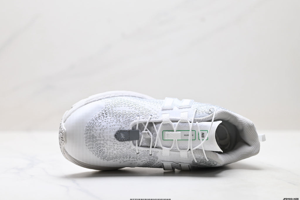 New Balance M1906 — Archive Retro Dad Sneaker U190611X