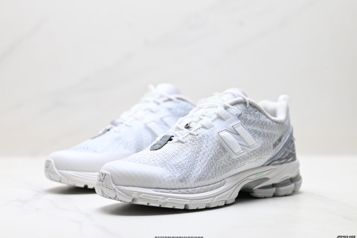 New Balance M1906 — Archive Retro Dad Sneaker U190611X