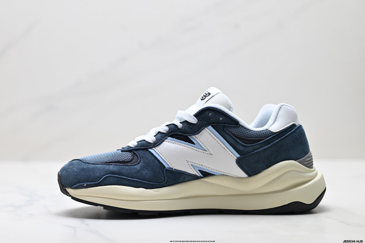 New Balance 5740 — Low-Top Cushioned Running Sneaker M5740VLB