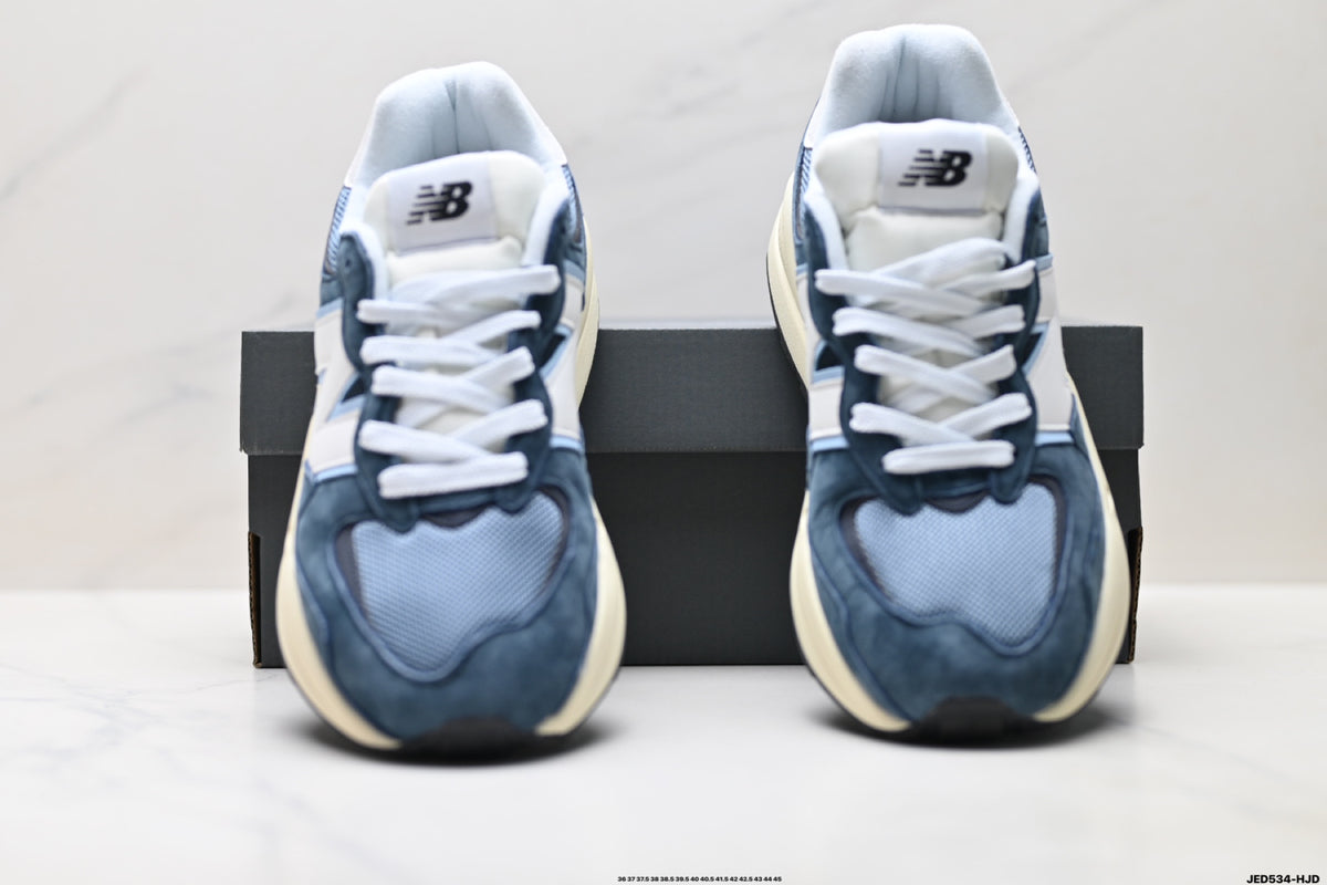 New Balance 5740 — Low-Top Cushioned Running Sneaker M5740VLB