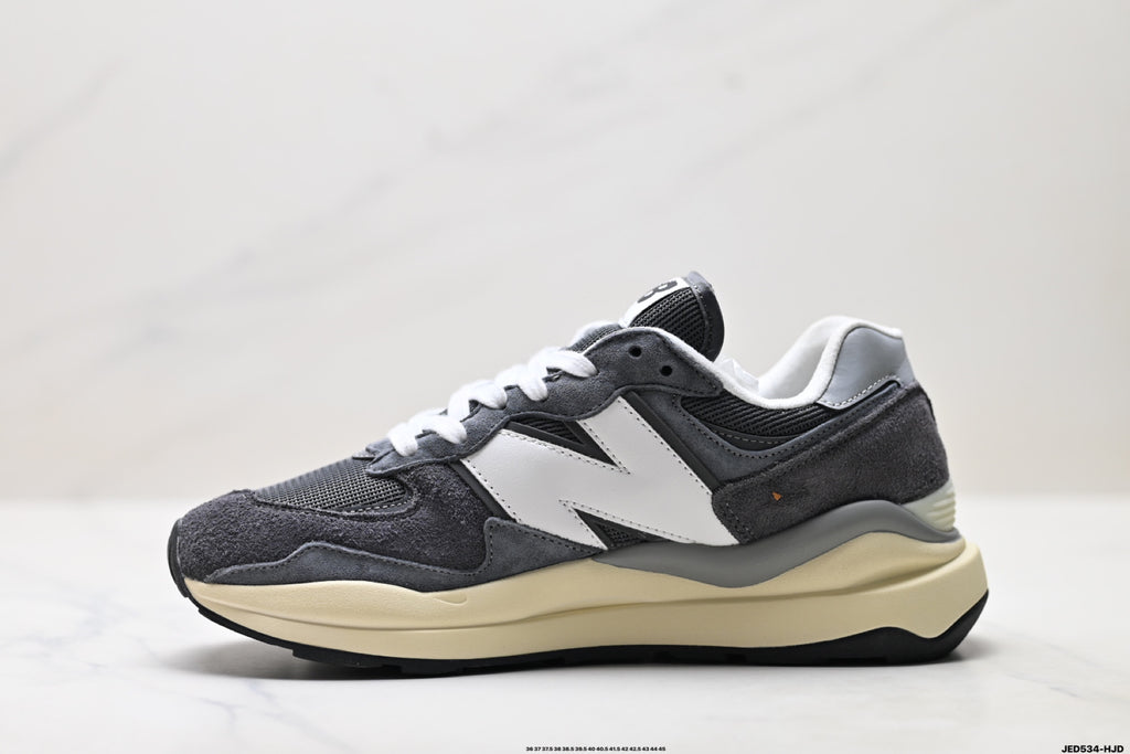 New Balance 5740 — Low-Top Cushioned Running Sneaker M5740VL1