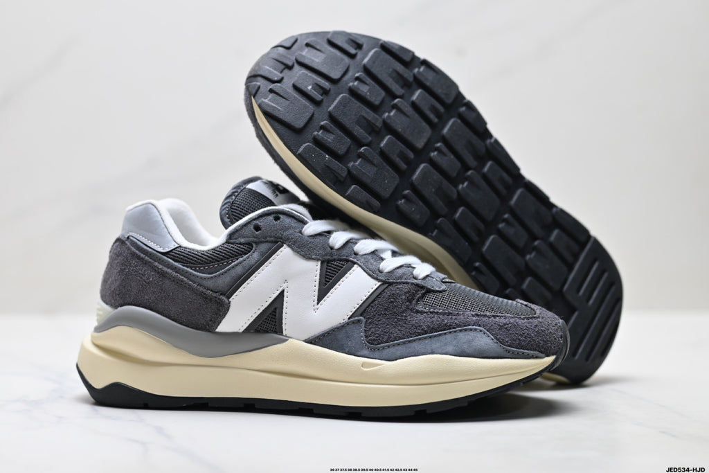 New Balance 5740 — Low-Top Cushioned Running Sneaker M5740VL1