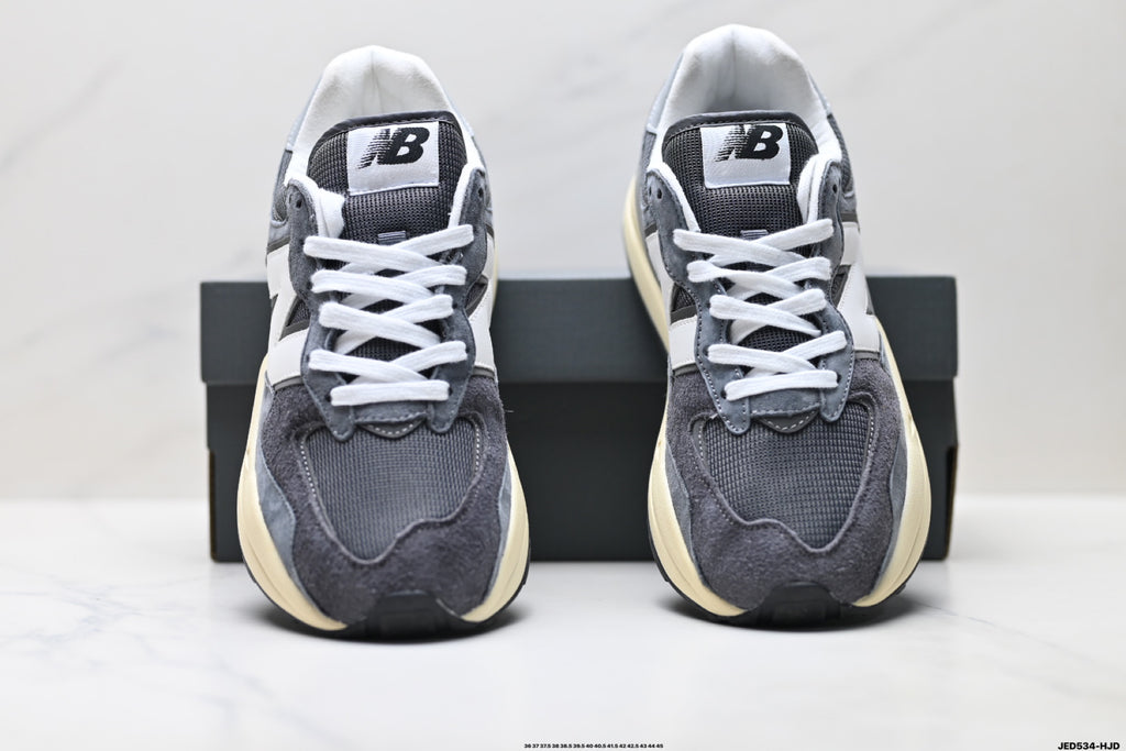 New Balance 5740 — Low-Top Cushioned Running Sneaker M5740VL1