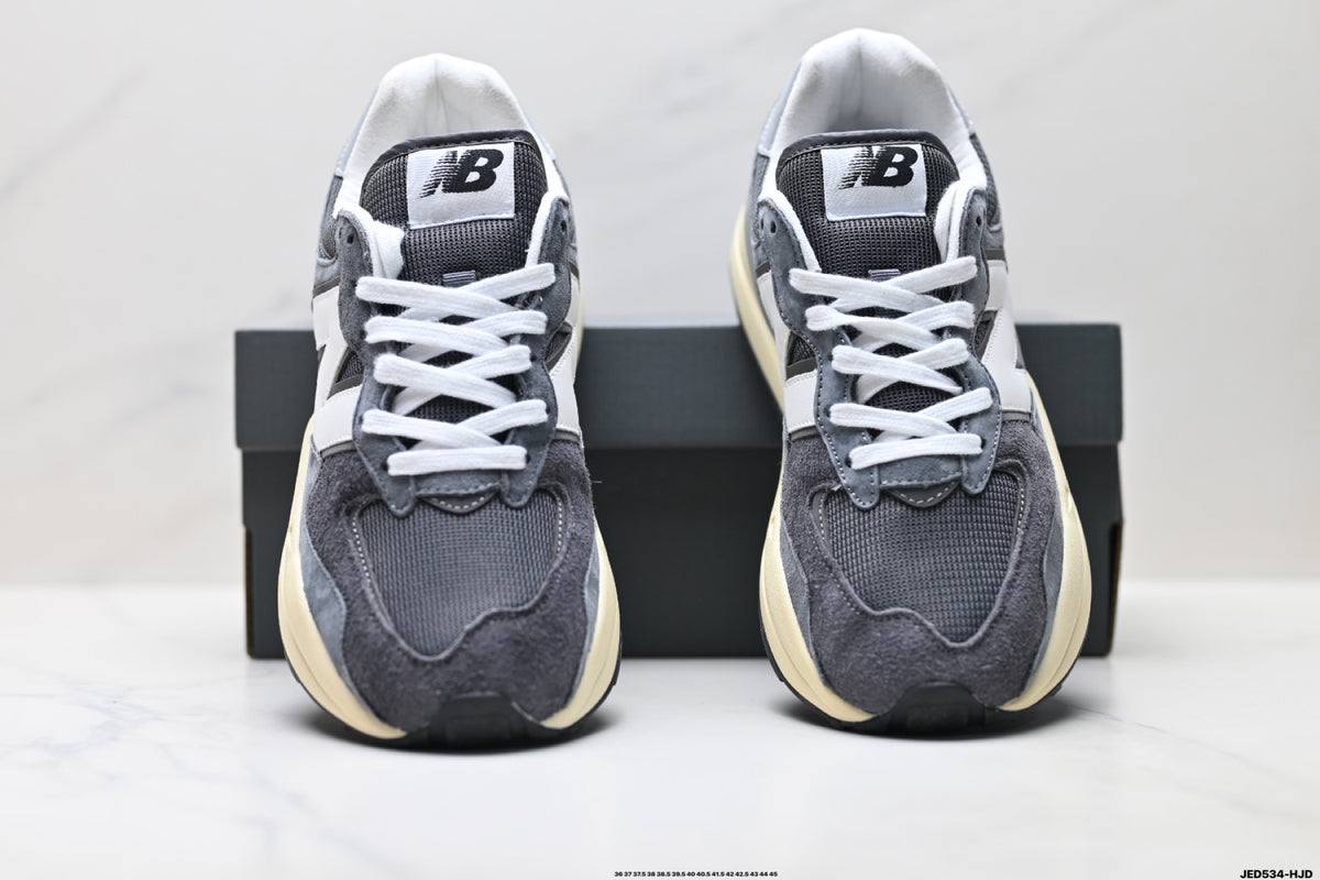 New Balance 5740 — Low-Top Cushioned Running Sneaker M5740VL1