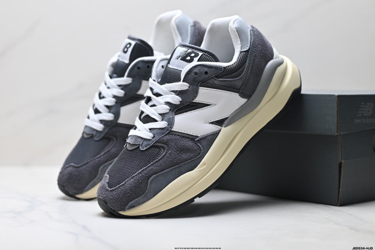 New Balance 5740 — Low-Top Cushioned Running Sneaker M5740VL1