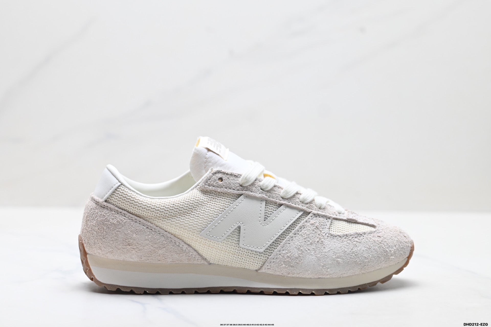 New Balance 471 — Low-Top Retro Lifestyle Sneaker U471KAB
