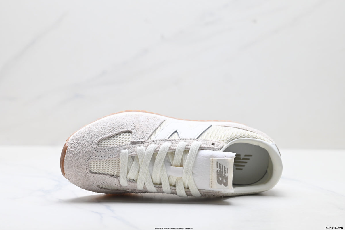 New Balance 471 — Low-Top Retro Lifestyle Sneaker U471KAB