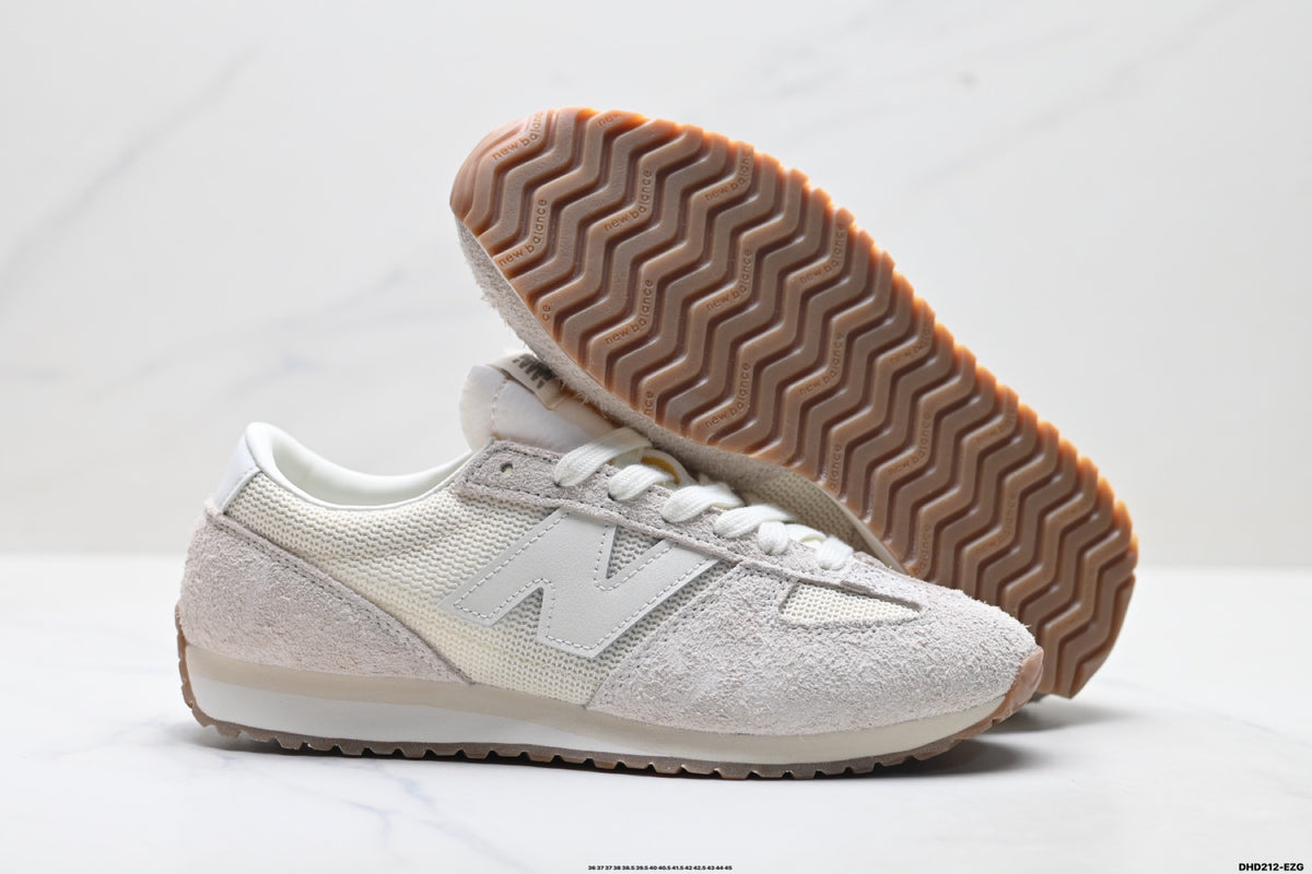 New Balance 471 — Low-Top Retro Lifestyle Sneaker U471KAB