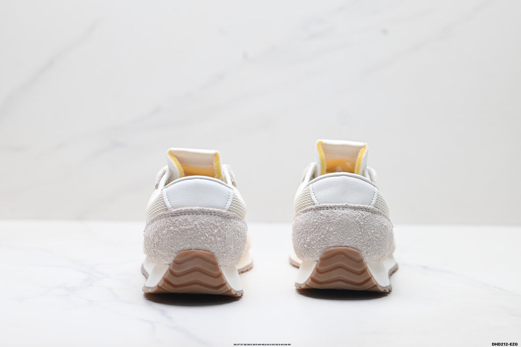 New Balance 471 — Low-Top Retro Lifestyle Sneaker U471KAB