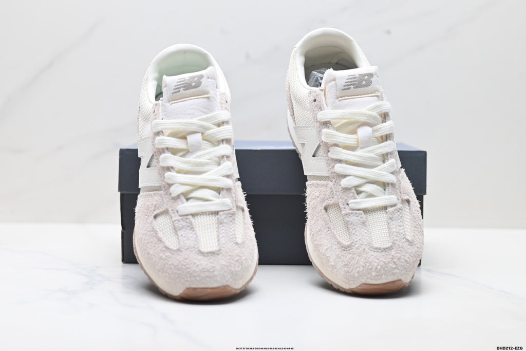 New Balance 471 — Low-Top Retro Lifestyle Sneaker U471KAB