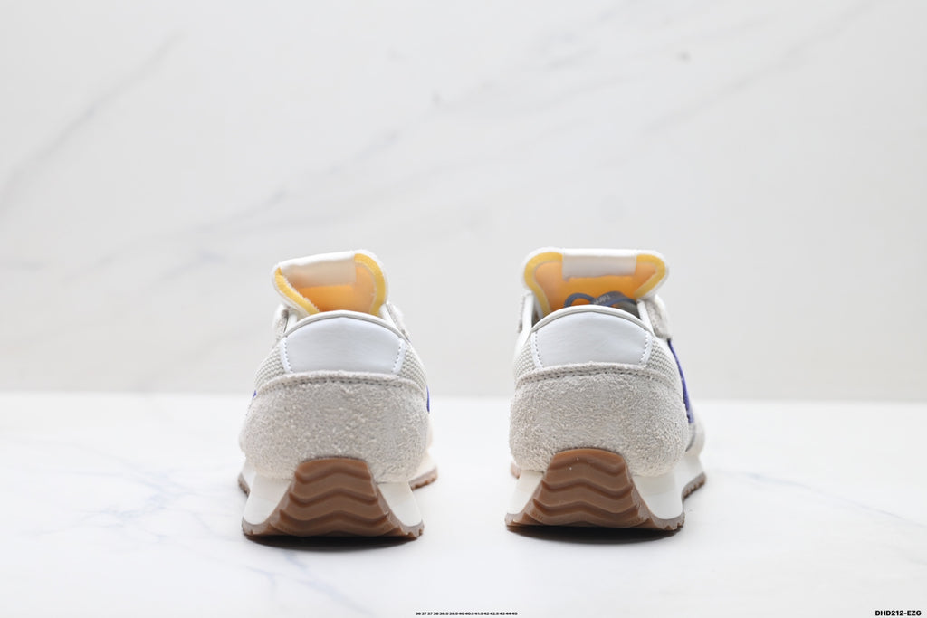 New Balance 471 — Low-Top Retro Lifestyle Sneaker U471KAA