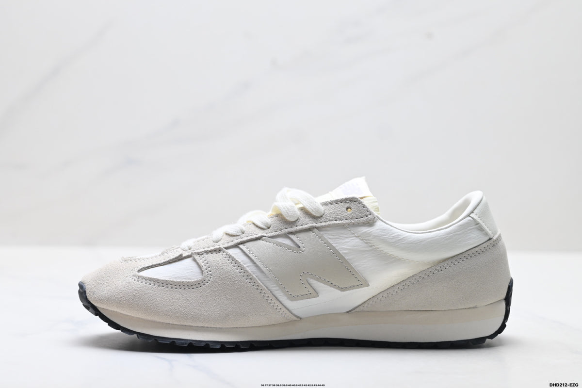 New Balance 471 — Low-Top Retro Lifestyle Sneaker U471JA