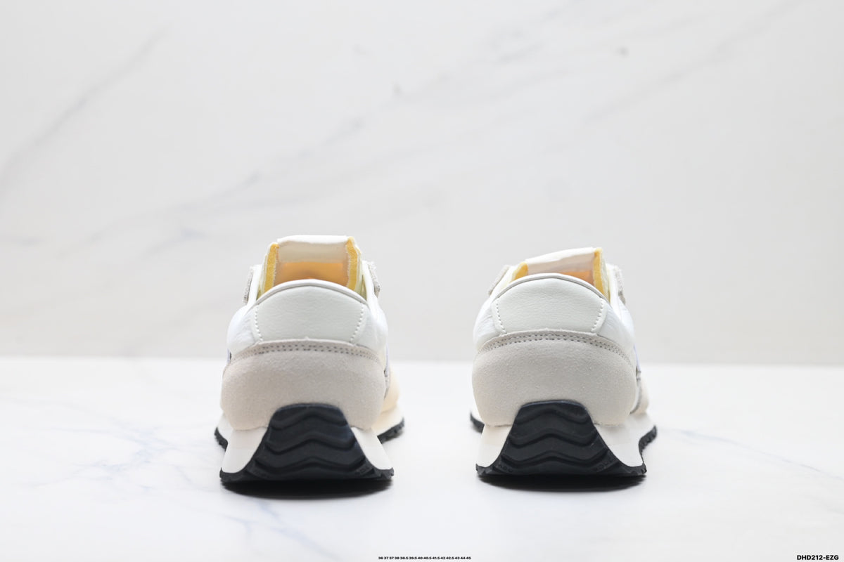 New Balance 471 — Low-Top Retro Lifestyle Sneaker U471JA