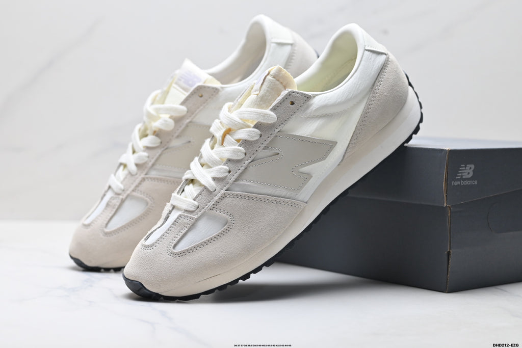 New Balance 471 — Low-Top Retro Lifestyle Sneaker U471JA