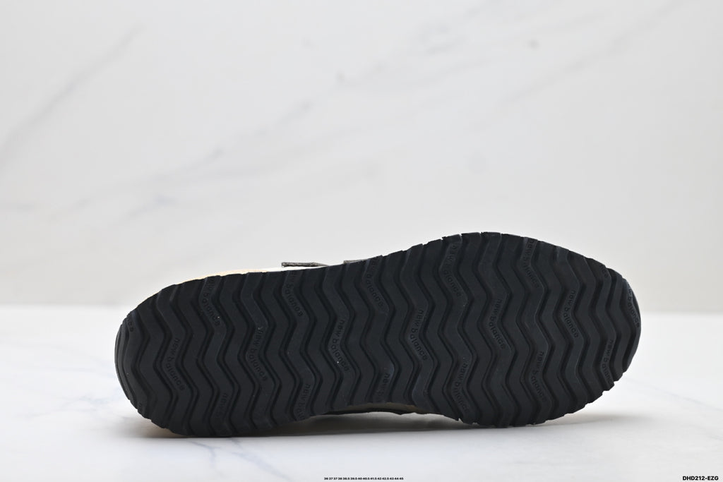 New Balance 471 — Low-Top Retro Lifestyle Sneaker U471AI