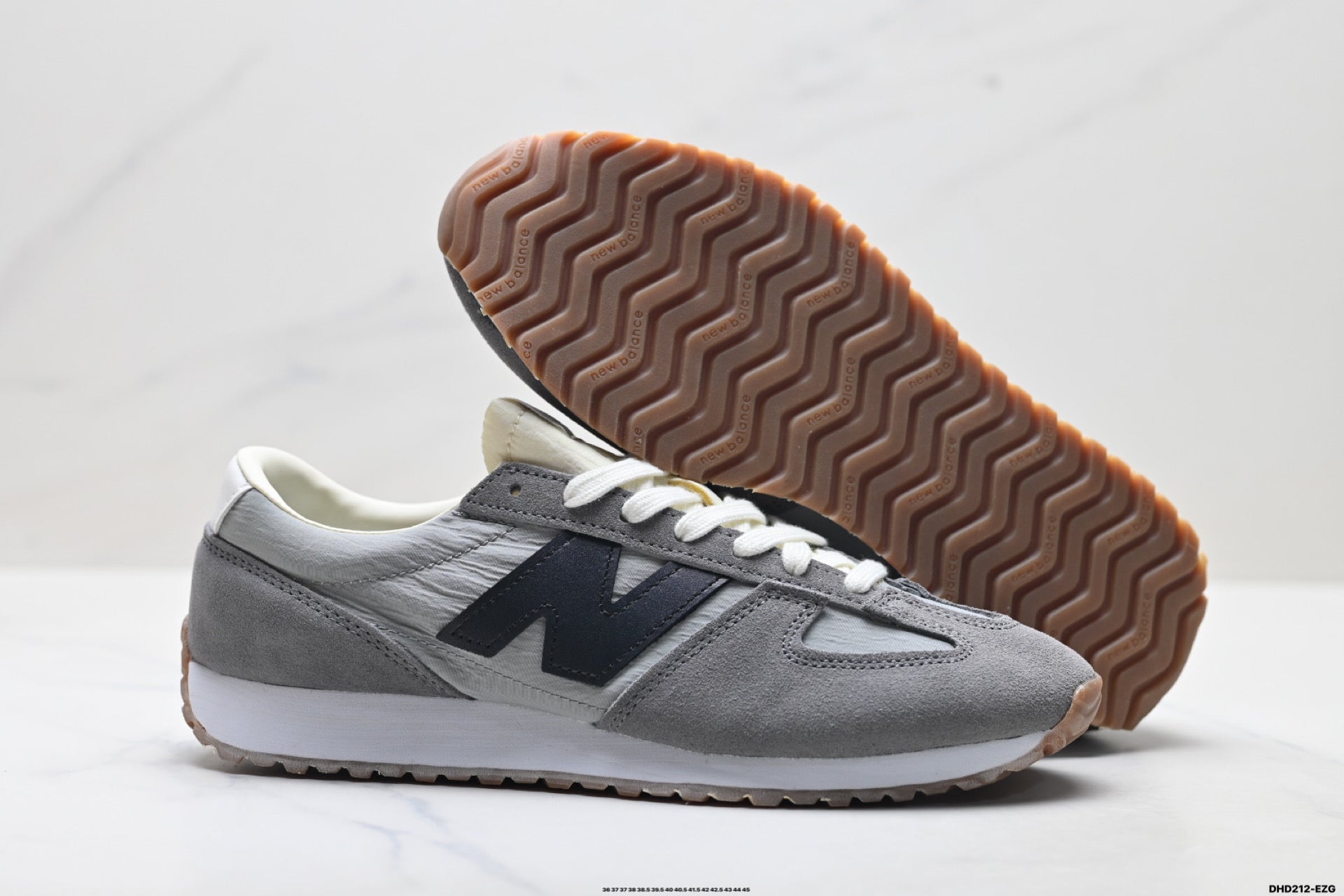 New Balance 471 — Low-Top Retro Lifestyle Sneaker U471AH